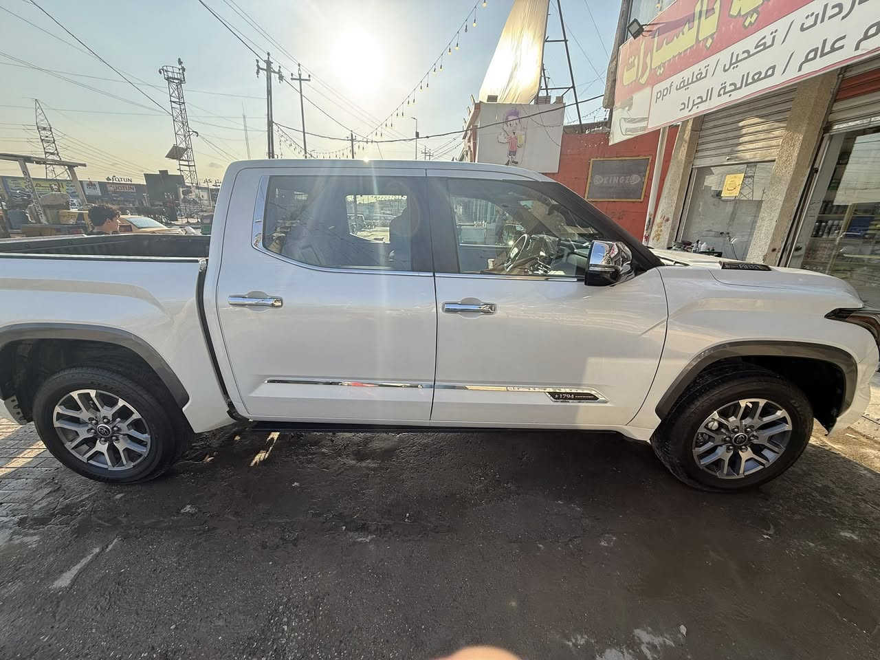 سلام عليكم تندرا موديل 24فول للبيع سعر 42,000$ مكاني بغداد الحبيبيه ***********
