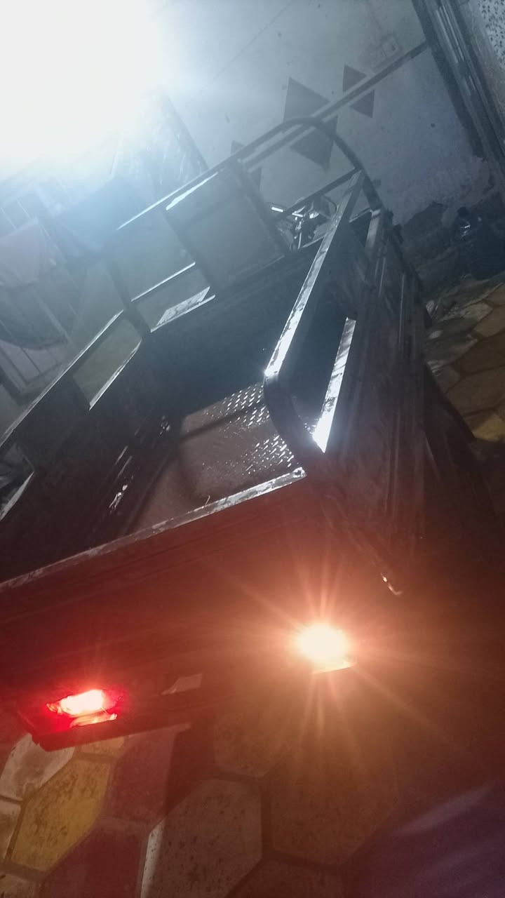 السلام عليكم ستوته جمره موديل 12 اوراق كامله ركبه شاصي مكفولات كهربائيات ضفيره كلها جديده باتري جديد مكينه 17 تخبل ناعمه الستوته جاهزه 
كلشي واضح بل فديو 
السعر 850 
***********

***********
