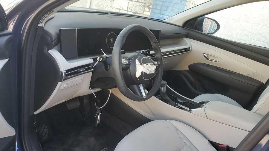 السلام عليكم
هیوندای تكسون 2025
سعر 225ومجال قليل
عداد المسافه : 1000 الف
حجم المحرك : 2.5L (4.سلندر )
السياره کامله و جاهزه بدون مصرف
ملاحظه : بوند صبغ نصه بدون نقطه دواخل 100%
فول مواصفات
فتحة سقف
دةبل اكسل 𝟒𝐱𝟒
تتقدم وترجع بريمونت
كيج الكــــتروني
انــــارة دشبول
بصمة ابواب
بصمة تشغيل
تشغيل عن بعد (𝐑𝐄𝐌𝐎𝐓𝐄 𝐒𝐓𝐀𝐑𝐓)
شاحن هاتف لاسلكي
شاشة دشبول ديجيتال
شفتات استيرن
هاند بريك بصمة
اوتو بارك (𝐀𝐔𝐓𝐎 𝐏𝐀𝐑𝐊)
اوتو هولد (𝐀𝐔𝐓𝐎 𝐇𝐎𝐋𝐃)
اوتو ستارت (𝐀𝐔𝐓𝐎 𝐒𝐓𝐀𝐑𝐓)
اوتو ستوب (𝐀𝐔𝐓𝐎 𝐒𝐓𝐎𝐏)
رادار 360
رادار امامي (تحديد مسار)
رادار جانبي  (نقاط عمياء)
رادار خلفي (التحذير من الاصطدام)
حساسات 360
حساسات امامي
حساسات جانبي
حساسات خلفي
نظام (𝐒𝐌𝐀𝐑𝐓)
نظام (𝐒𝐏𝐎𝐑𝐓)
نظام (𝐂𝐎𝐌𝐅𝐎𝐑)
نطام (𝐄𝐂𝐎)
نظام(𝐒𝐍𝐎𝐖)
كشنات أبيض بلادى
جميع كشنات كهربائي
كشنات خزن+ميموري
كشنات تبريد امامي
كشنات هيتر  امامي وخلفي
تحكمات استيرن
استيرن هيتر
تبريد لمس
تبريد مركزي
صندوق شفط كهربائي
لايتات (𝐋𝐄𝐃) لید عدسة زينون
بكلايتات (𝐋𝐄𝐃) لید
ويل كروم
تفاصيل اكثر الاتصال علی ارقام التاليه
***********
‏ WhatsApp - Vibir
عنوان📍اربيل
