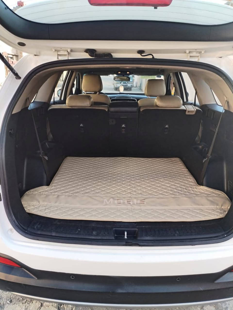 سورنتو 2016فول عدا البونراما 6سلند خليجيه كفاله عامه فقط رصعه خفيفه باب الصدر  ماشيه 60تبريد قطعتين  بصمه سياره هواي بيه مواصفات  رقم بغداد بسمي شرط  التحويل مكاني بغداد ***********
