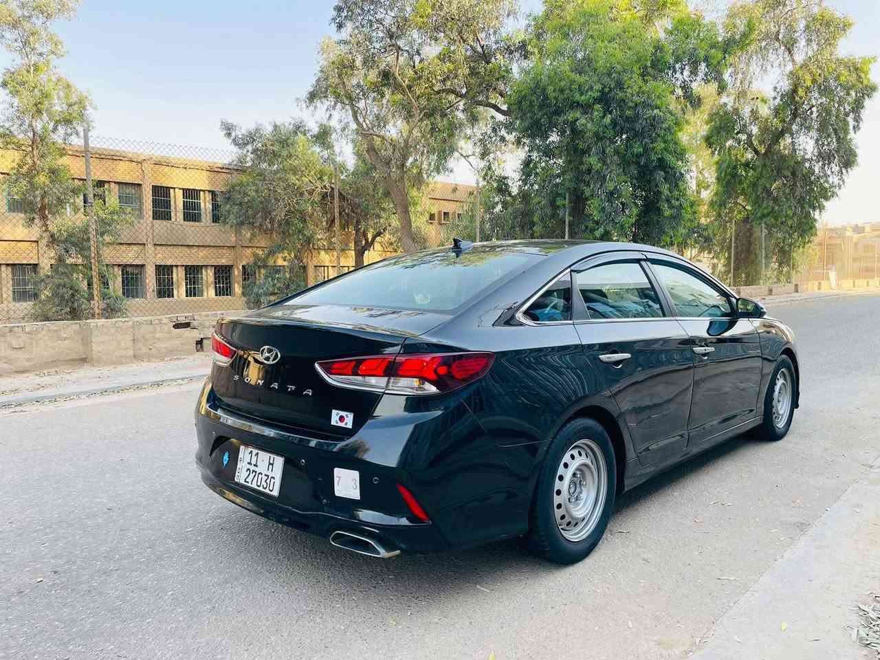 للبيع سوناتا مديل 2018 وراد امريكي 
حادث جاملغ وبنيد وبيه مكانات صبغ موصفات شاشه كامره دوراه بصمه تشغيل وبصمه ابواب
 تحكم استيرن جهتين حساسات خلفي وامامي رادار جانبي
 ثلاث وضعيات قياده حجم محرك 2400 ومحرك وكير وحداديه مكفولات تبريد ثلج ❄️ ماشيه 106 
 رقم بغداد انكليزي وبسمي سنويه الغايه 2030 هزه جديده 
السعر 112 قابل التفاوض
 الاستفسار ***********
مكان السياره كربلاء المقدسه
