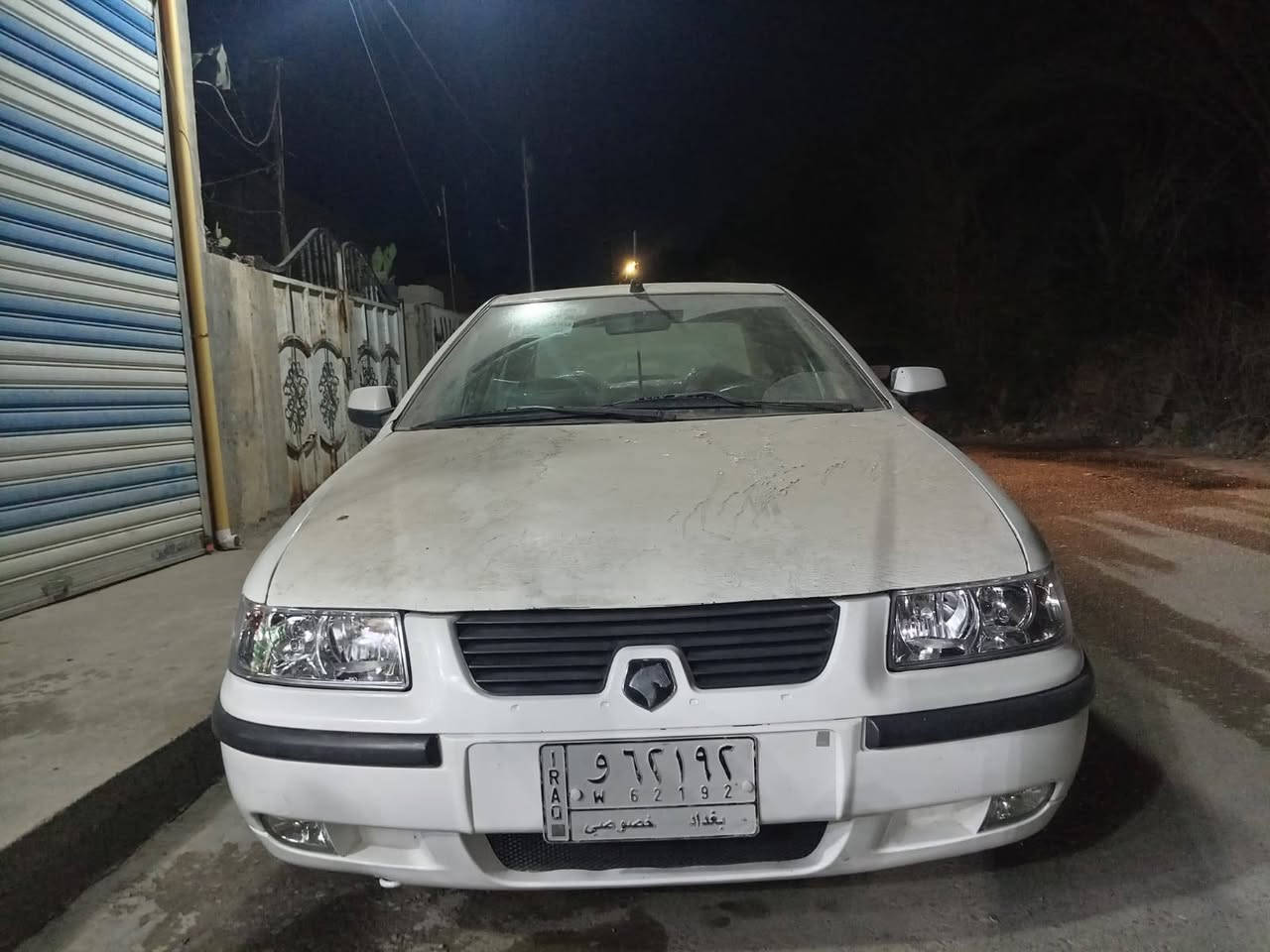 السلام عليكم رمضان كريم عليكم وعلينا للبيع سمند خصوصي رقم بغداد مشروع وطني موديل 2010 ناطقة سياره نضيفه وجاهزة من كلشي بدون حادث بدون تبديل وبدون صبغ فقط بل الباب الخلفي الايمن جوه التريشه بدون قطره خياس والصور تحكم مكينه كير جديد صدر امامي خلفي جديد تخم تاير جديد تبريد شغال كهربائيات شغاله كله داخلها مال زيرو موضح بل الصور السعر المطلوب 46ورقه وبي مجال بيع فقط وشرط للتحويل مكاني بغداد الرصافة ***********علي وشكرا لكم
