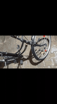 سلام عليكم باسكل بناتي اصلي حاويه ياباني كله مختم نزلته قبل فتره ب125 ملاحضه بي فقط كم شخط و وياله كله عدله كله عدله مالته موديل 2017 مكاني بغداد الشعله هاذ رقمي بي واتساب *********** سعره 100 وبي مجاله باسكل كله بلادي
