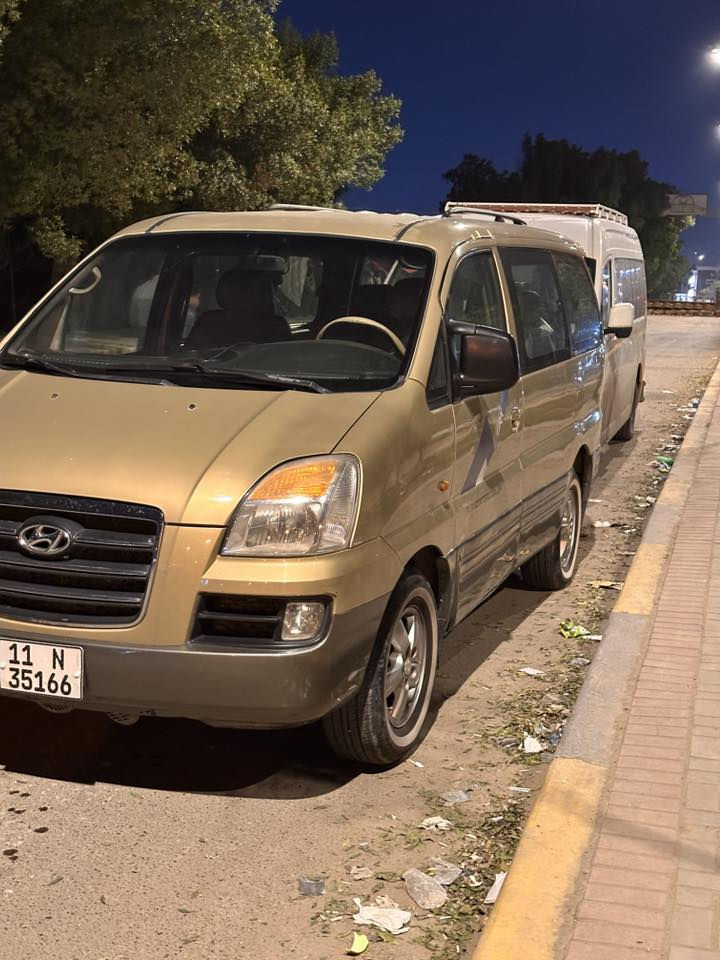 سلام عليكم ستاركس 2002 محدث 2007 بأسمي تحويل ثاني يوم محركها يبخر سوبر تايرات جدد تبريد شغال صدر اكسل جاهز تنقيص شي قليل سعرها 64 وبيها مجال مكاني بغداد الكاظمية رقمي للاتصال ***********
