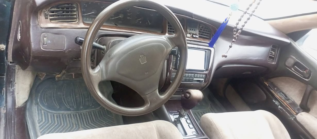 السلام عليكم تيوتا كراون بطه موديل 92 رقم ديالى انكليزي سنويه لل 30 كير محرك مكفول مابيها نقص عوزها بس صبغ للبيع والمراوس مكاني ديالى بلدروز السعر 30 ورقه ‏‪***********‬‏
