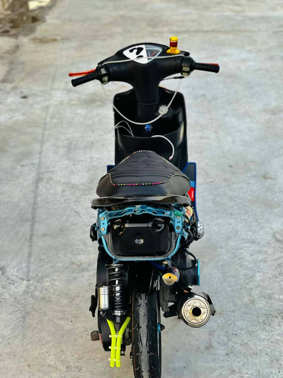 ماكس عدله للبيع ✈️🔥
صلـي على محمد وال محمد🪬🧿
صلـي على محمد وال محمد🪬🧿
.
 للبيع أو مراوس بنامه 27 أو 26💫🔥✈️
مزوعه تزويد🔥✈️
1-قبق عنبار بطل ذهبي
2-قبق فلاوين ازرق
3-صالنصه SC💥
4-باخره 
5-شيال راجع كروم رصاصي🪽
6-ستان سبع اللوان
7-دبل رياضي رصاصي ابو البطل
8-چاملق خلفي كاربون فايبر
9-غلاف كشن 
10-يدات رياضي جلاتين اسود 
11- بريكات رياضي برتقالي
12- كاعيه
13-وياله رياضي مشيف ازرق + رصاصي
14-صوندات اللوان
15- بوشه 49
16- مديل 2006✅
17-صبغ شاصي ازرق🦋
18- كفرات صفاحيات موجودات
19-سبايدر جلاتين رياضي اسود 
20- كهربائيات شغاله كامله
21-دشبول شغال كامل
22-دراجه شلعه ومعدل ما شـاء اللَہ 🔥
🛑📞مكان مسيب💫🪽
السعر 800الف🙅🏻‍♂️بيها مجال.......؟
الرقم ***********🛑📞
