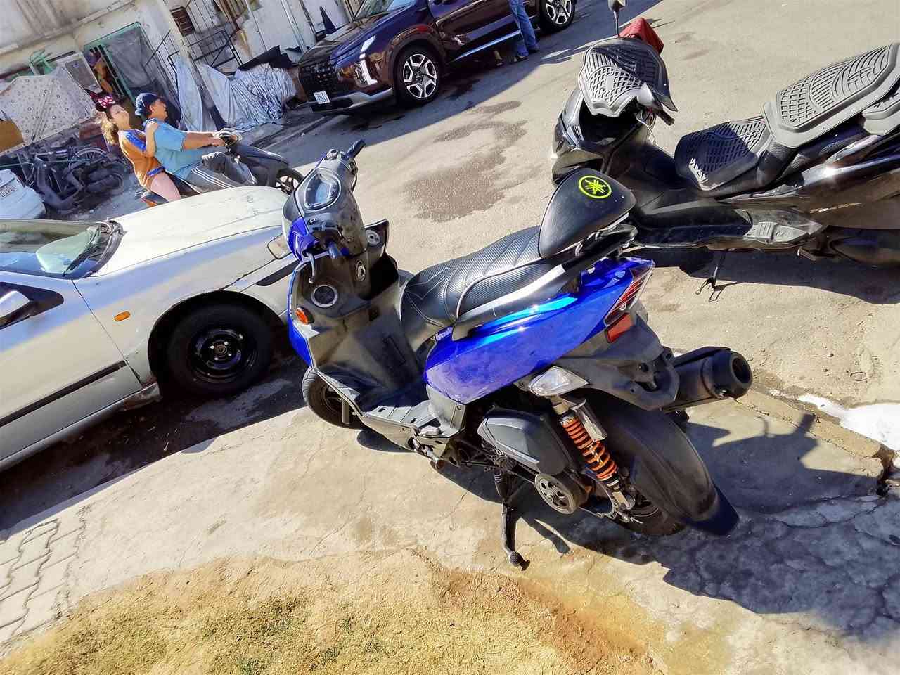 جي تي ار للبيع السعر 900 وبيها مجال مكان الاعظميه الرقم ***********علي حنتوش
