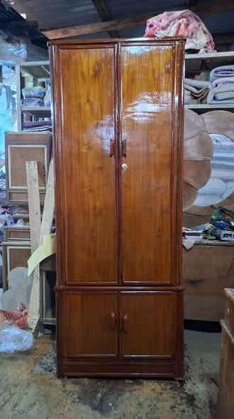 السلام عليكم غرفه مستعمله صبغ حراري تسكام درجة أولى داخل خارج صاج ارتفاع الكنتور ٢٦٠ الطول ٣٨٠ 
*********** ضرغام النجار .
