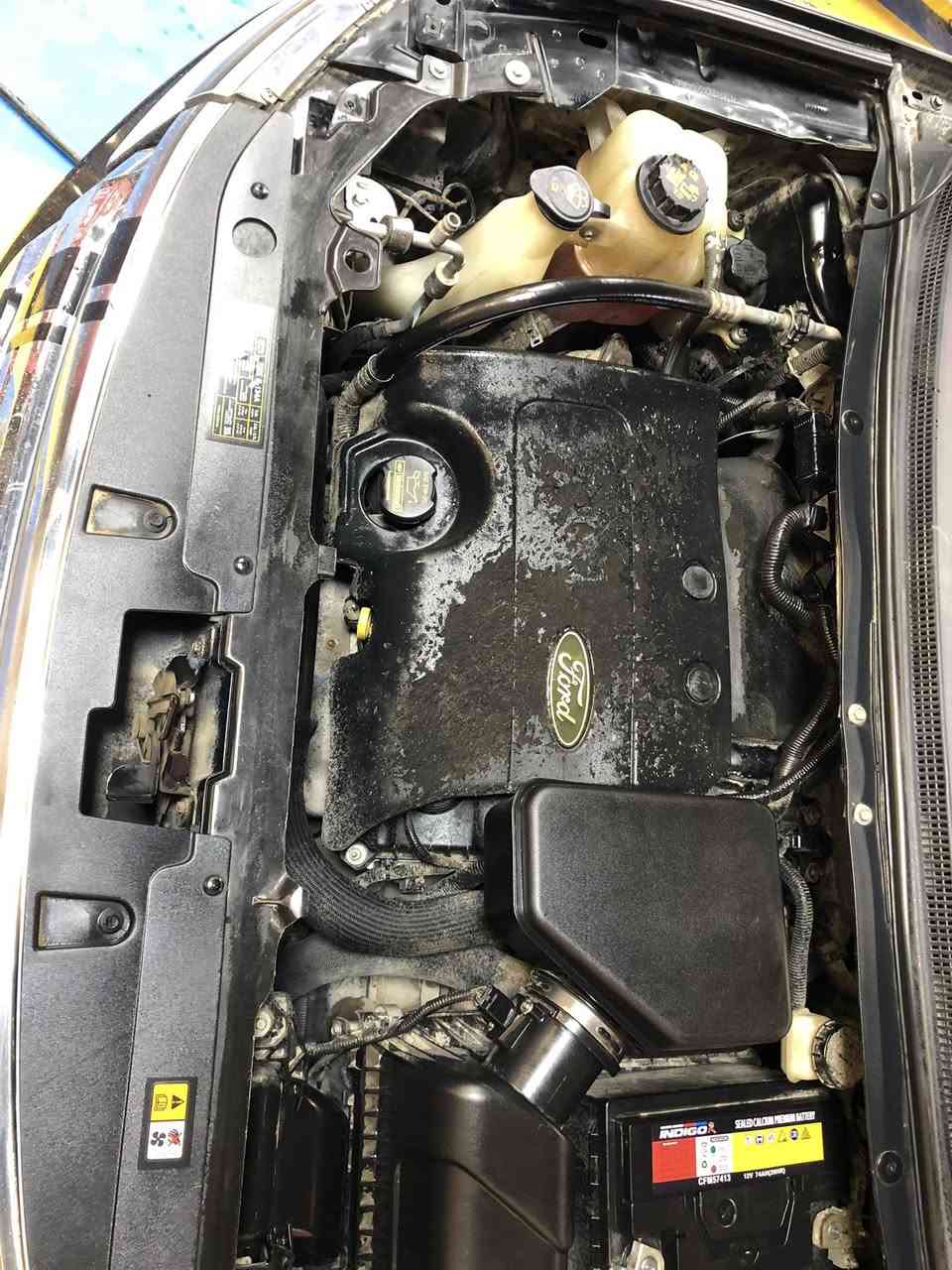 للبيع فورد ايدج ٢٠١٣  ماشية 100الف كيلو نص فول رقم بغداد  استلام شركة نيفا السيارة مستلمها ٢٠١٧ اني مالك الثاني 
رقم ☎️( *********** )
سيارة صيانتها و دهنها كلة من شركة و الوصولات موجودات وياها ..
✅ وياها 2 سويج وياها فلاش الوكالة 
✅ تخم تايرات جديد 
✅ حساسات خلفية 
✅ محرك ٣٥٠٠ 
✅ كشنات كهرباء 
✅ باسوورد بالباب 
✅ مري كهرباء 
✅ اضائة بالمري
✅ كروز سرعة 
✅ تحكم ستيرن 
مكفولة كفالة عامة حتى دعاميات مكفولة  
سيارة كاملة ع اخر حبة شغل وامشي 
هزة وسنوية كلهن جديدات 
السعر(130$) مكان بغداد ***********
متوفر على  خاص
