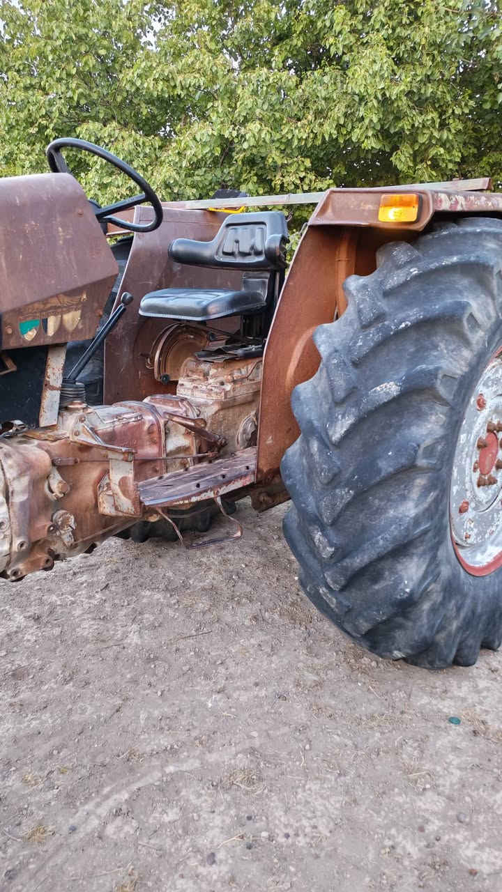 290 أنگليزي موديل 81 للبيع رقم وسنويه بس مااندل راعيها 
محرك هودرليك صدر باور كهربائيات خير من الله 
السعر المطلوب 10وبيها مجال
للاستفسار ***********
العنوان بغداد سبع البور
