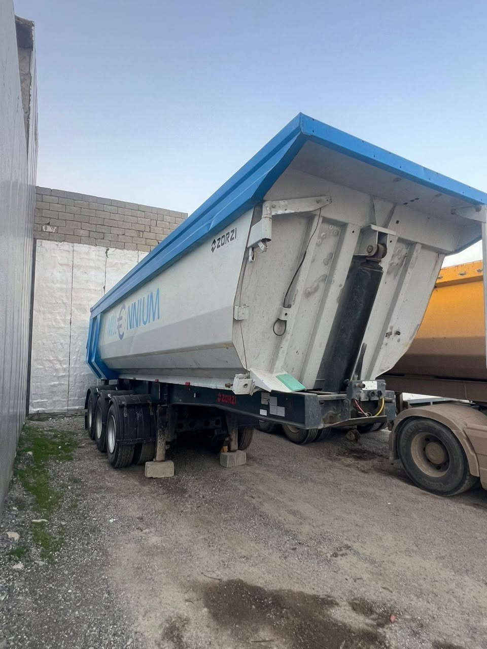 للبیع عربانە الماني جوبلس ذرعتهه ۲٥ متر دناكیر مدور ***********
