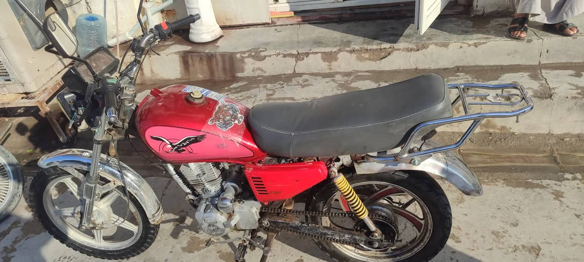 دراجه خمسه كير السعر ٣٠٠وبيها مجال للطيبين الرقم ***********
