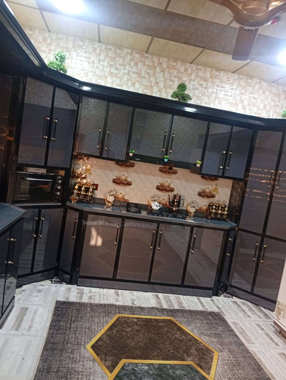 دار للبيع مساحة 100 طابقين  طابو صرف 
مع فضله 20متر
على  شارع 20 
الموقع كركوك حي النداء خلف دار المسنين
واجهة حلان الدار فول كاشي وسيراميك 
وسقوف ثانويه 
يتكون الدار 
 3غرف نوم استقبال مطبخ كراج صحيات 
بيتونه 
السعر118مليون  وبي مجال  
للمزيد من المعلومات الاتصال بالارقام التاليه 
***********
***********واتساب
أو مراجعة مكتب الحضاره حي الأسرى مقابل جسر الرشيد أو مقابل خيمة حي النداء
