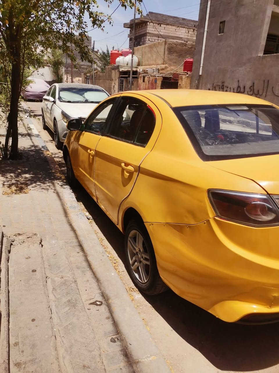 فاو ١٤ جاهزه من كلشي فقط نقص كمبريسر تبريد مصفره مطلوبه ٧٠الف علا المشتري مكينه كير كورله بيكاتشو حداده تخم تاير السعر٢٣ ورقه اتصال أو واتساب *********** البصرة, العراق
