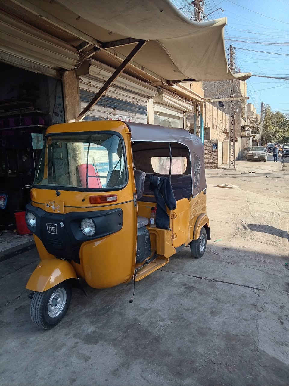 السلام عليكم تكتك للبيع ٢١ اوراق بيه دوس وصفحه مرشوشه جماليه مكاني بغداد الشعب ***********
