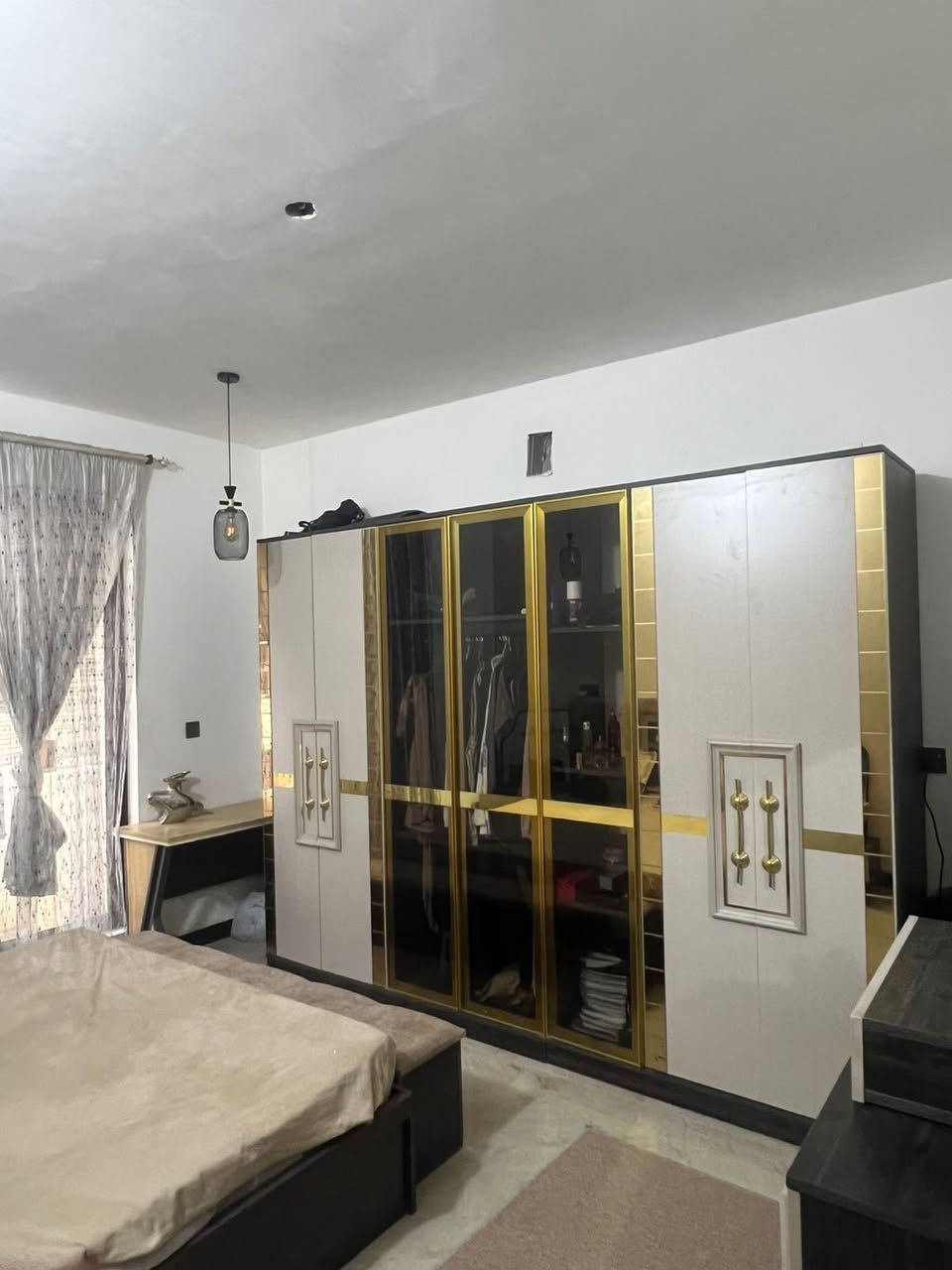 غرفه ٩قطع زاويه ترهم عدله سعره ٨٠٠بيه مجال نظافته ميه بالميه بعدهي جديده الدوره حي دجله اي استفسار ع الرقم ***********بيه واتساب
