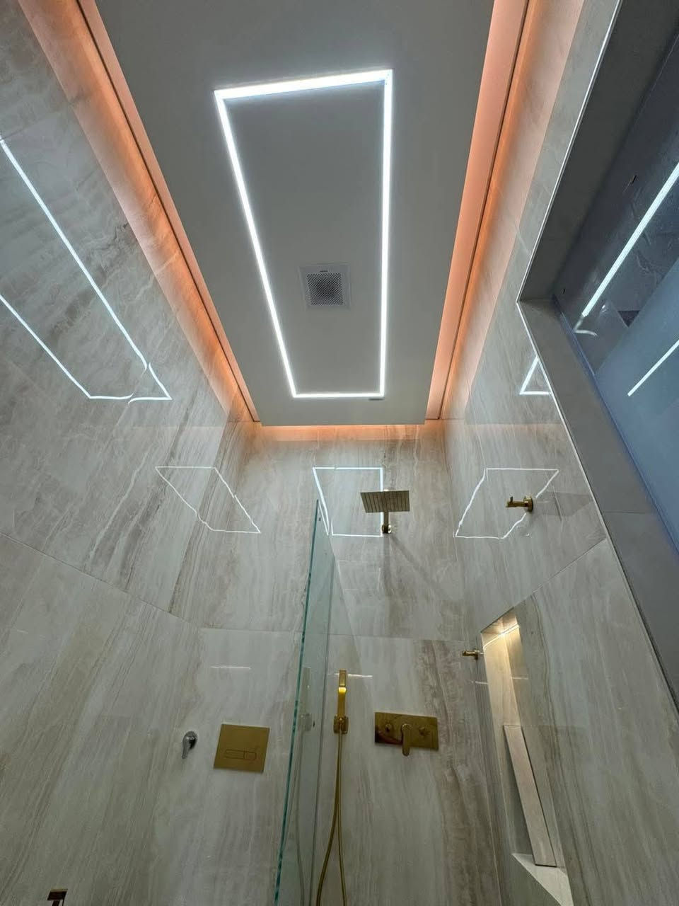 .
يقدم لكم ليان للديكور والاصباغ  ✅ اجمل التصاميم الداخلية 😍
سعر المتر بوكس ٢٠ الف عظم مع التثقيب 
سعر المتر بوكس ٢٥ الف مع الانارة 
سعر المتر بوكس ٣٠ الف مع الانارة والصبغ 💯
.
باقي التصاميم ل الصغيرة اسعارهن قطعي 🚫
للاستفسار اتصل او خاص او واتساب 📞

موقعنا في بغداد 📍***********واتساب
