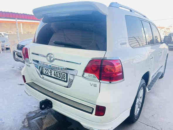 مونيكا 2013
بدون صبخ 
بذون تعديل
كيرمحرك شه رت
ماشي180كم
فول فول
V6
سعر378مجال
***********
مكان روفيا
