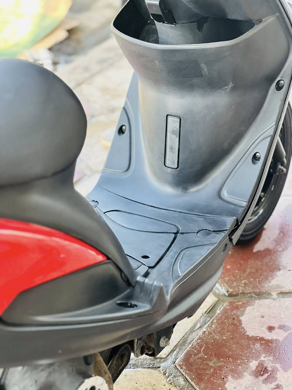 سلام عليكم دراجه ماكس عدله الدراجه نضيفه شوفت عينكم مكينه مكفوله الدراجه بيها تزويد خارجي هاي الفرات خالها لجماليه البلادي مالتها موجود لونه اسود اشاير اربعه ولف ويل كب جاي وياها شلعه و معدل الدراجه كلشي مناقصها  صارلها شهر من نازله من الرمبه
العنوان/بعقوبه حي المهندسين خلف سجن الاصلاحي 
الخاص مقفول 
الرقم بي واتساب/***********
السعر 750بيها مجال
