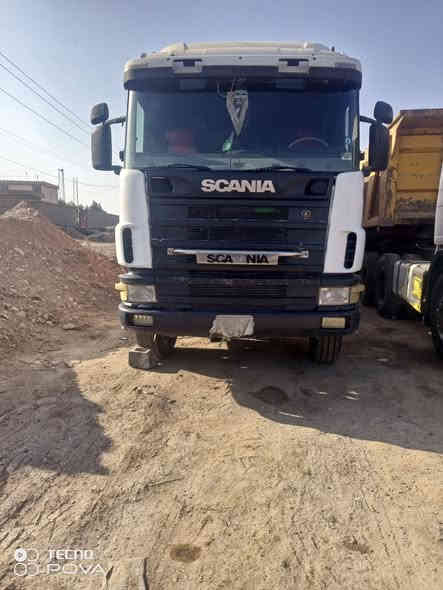 سكانيا للبيع موديل 2000انجكتر سياره بلعمل عربانه علم المانيا تخم تاير مجموعه براد16واحد تعليك مكفوله///***********
