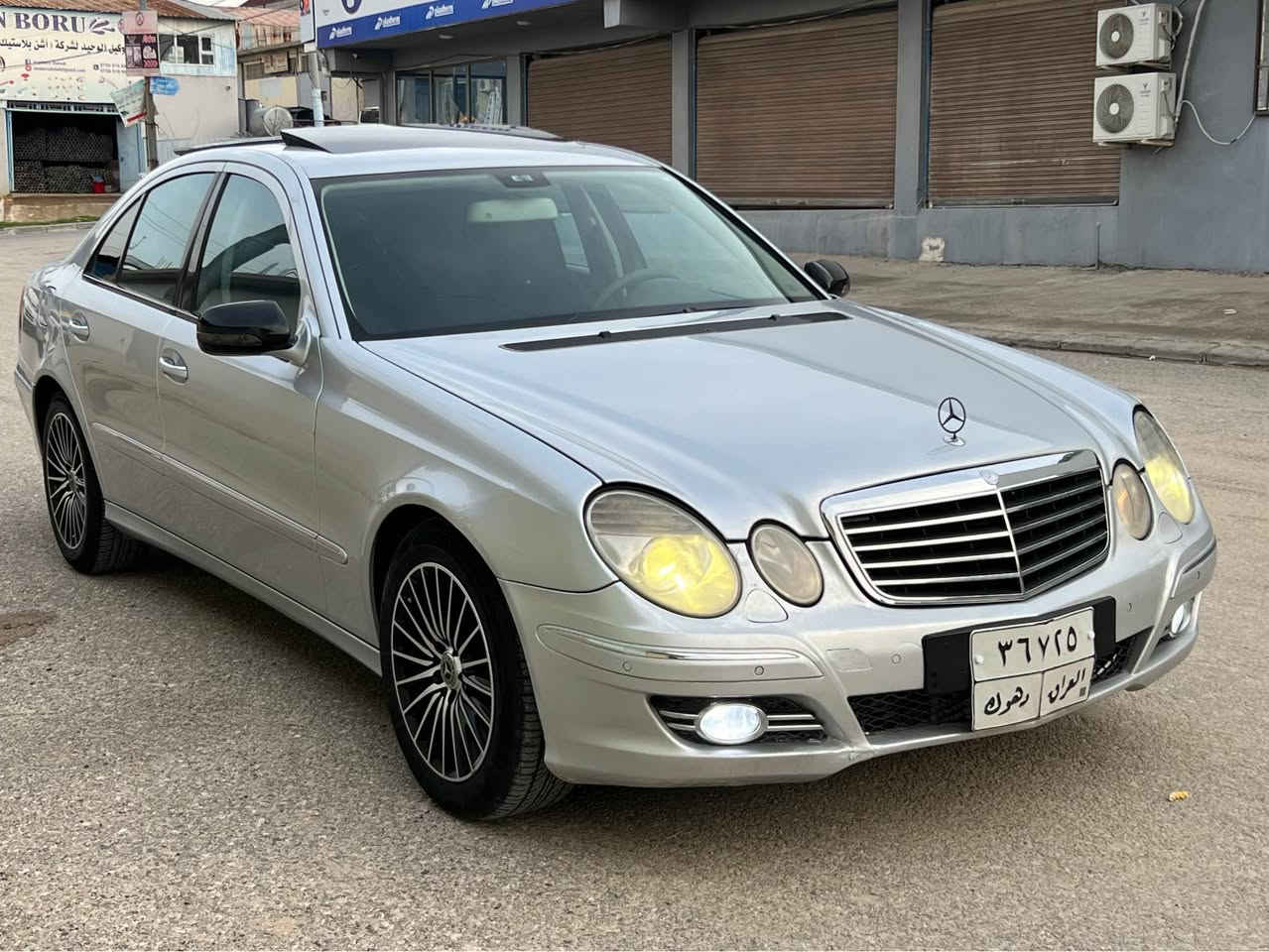 للبيع نقداً… مارسدس E200 موديل ٢٠٠٨… محرك ٤ سلندر… كير اوتو…. سلايت… كشنات جلد وكهرباء وهيتر… السيارة كلين بدون دعم ولا صبغ كلهه بلادية ومابيهه اي نقص ولا عيب حيل مرتبة… المكان دهوك… السعر ١٢٨ ومجال… للاستفسار 
***********
*********** دهوك, العراق
