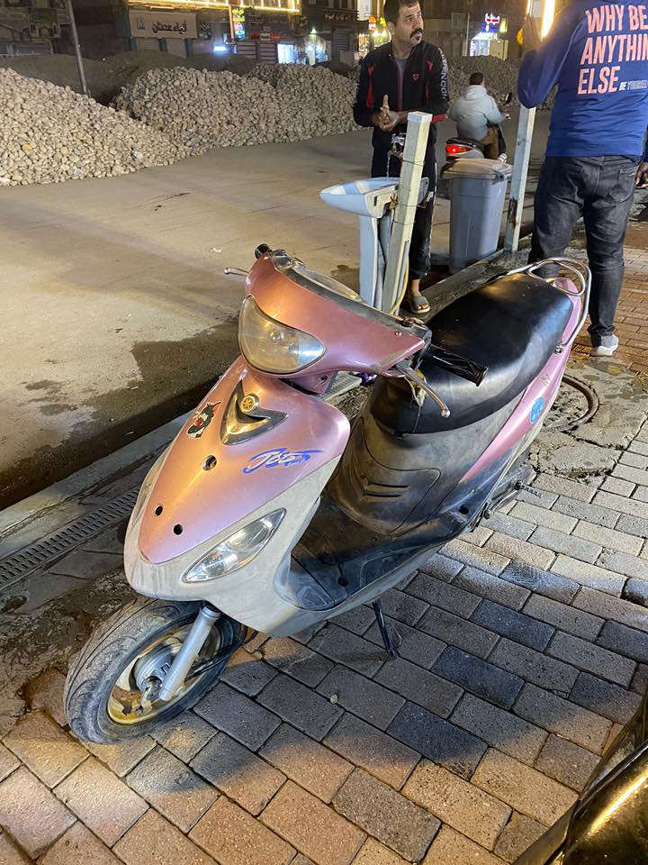 ماكس منغولي للبيع
دراجه خير من الله نكره الصبح 
كهربائيات كله شغال بس السلف من تدوسه تجكج الشخاطه 
كفره بلادي مكاني بغداد الحبيبية 
السعر 450
***********
