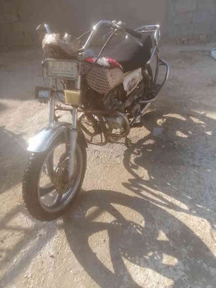 سلام عليكم دراجة للبيع تايموته كلك مكفول عشاء رين موتيل 14 دراجة جاهزه كهربايات كله شغاله نكره سلف مكينته توه مجفته وشراي يصل *********** سعر٢٠٠ وبيه مجال مكانك ناصريه رفاعي
