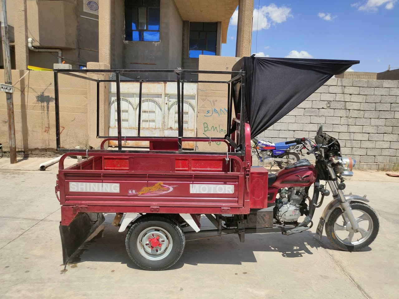 للبيع ستوته موديل ٢١كاملة وجاهزة وكهربائيات شغالة ونظيفه وبشرط الفحص ومنفيس موجود ونكرة سلف السعر مليون وربع شراي يتصل او يدخل خاص ويدلل والموشراي خل يعبر المنشور مكان دوزخورماتو ***********
