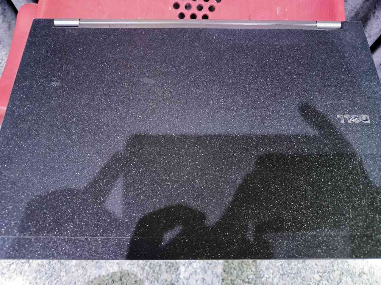 سلام عليكم 
للبيع لابتوب دل نظافة كدامكم 
سعرة 90 الف 
للاستفسار ***********
مكاني بغداد حي عامل 
يود توصيل ميع المحافظات
