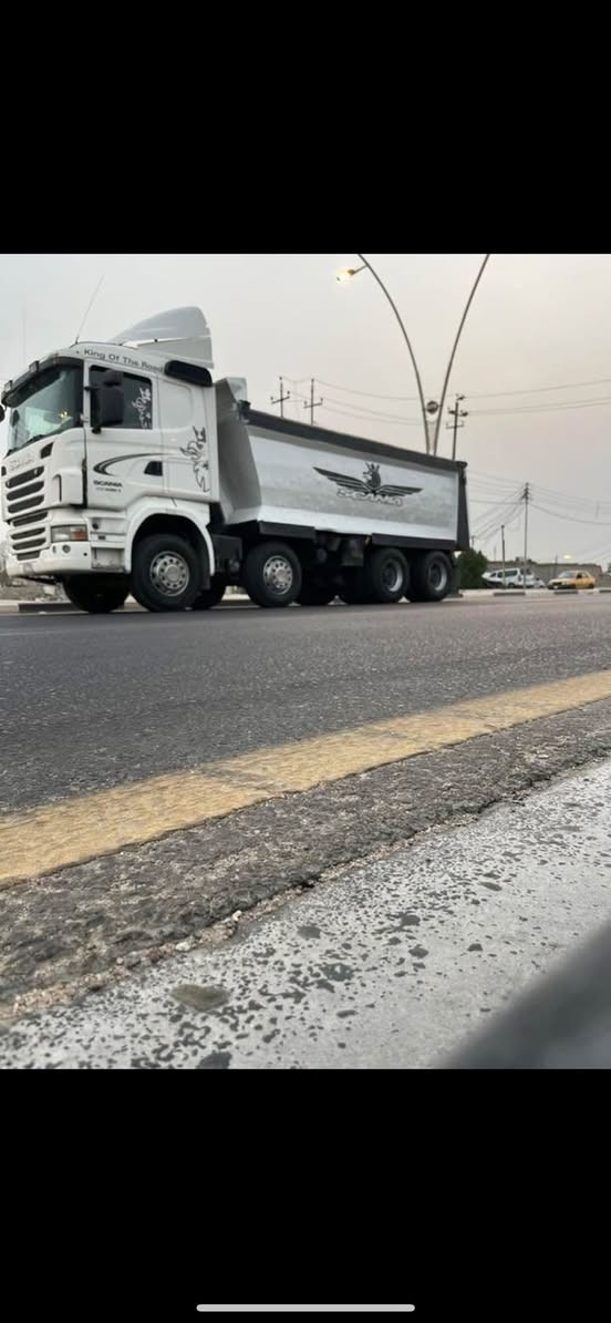 سلام عليكم سكانيه لبيع مديل 2013مسجله 20سياره جديد مكينه ثمانيه نجكتر 500 كير الف أو مجموعه مثلثات خفيفه سياره ما بيه نقص. ***********
