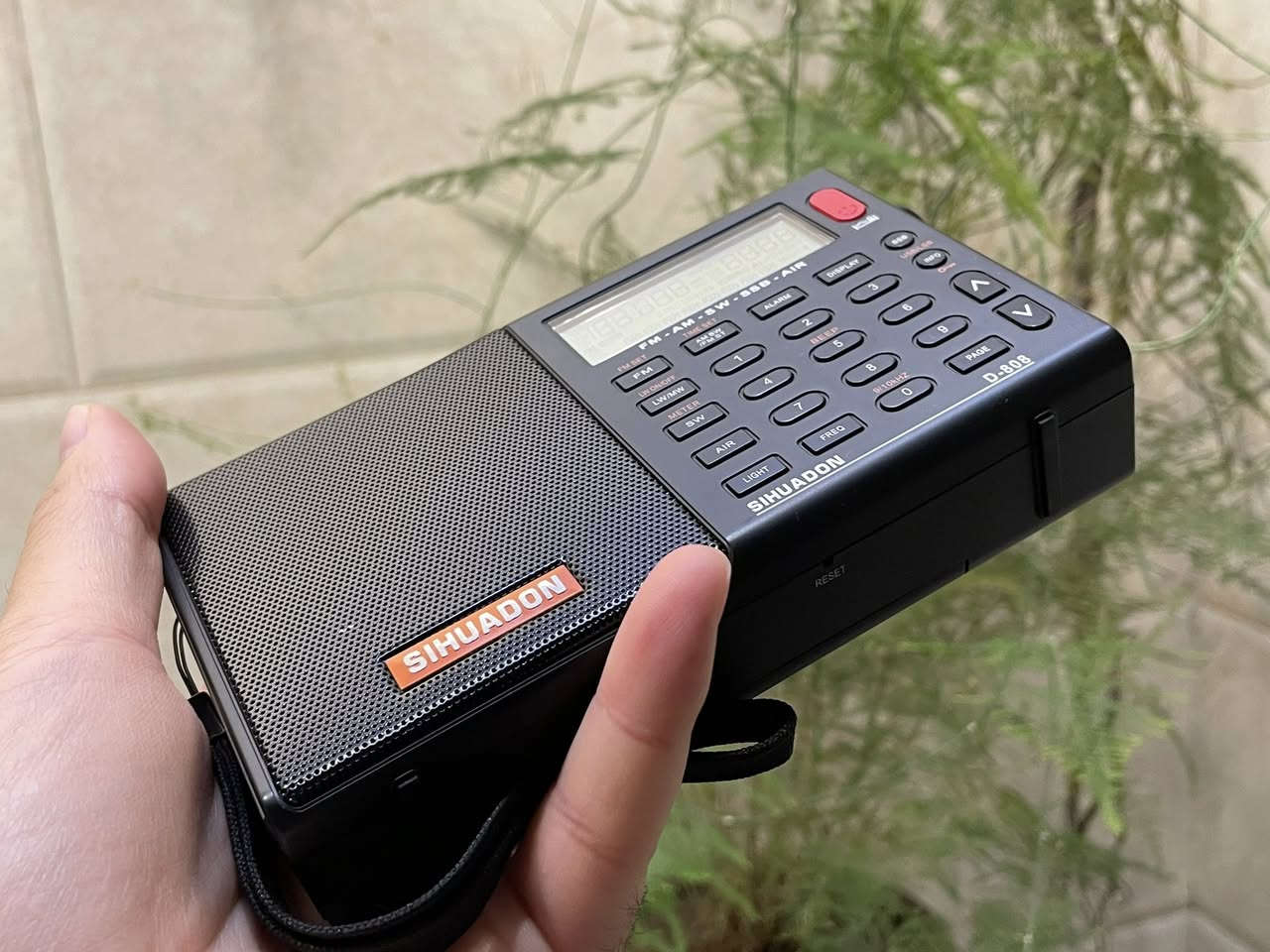 راديو غني عن التعريف موديل D 808
موجة FM AM SW SSB AIR

للطلب و الاستفسار مراسلة الصفحة
متوفر توصيل


**إذا كنت صاحب هذا الإعلان وتريد حذفه لأي سبب، رجاءا أرسل رسالة إلى الدعم الفني**