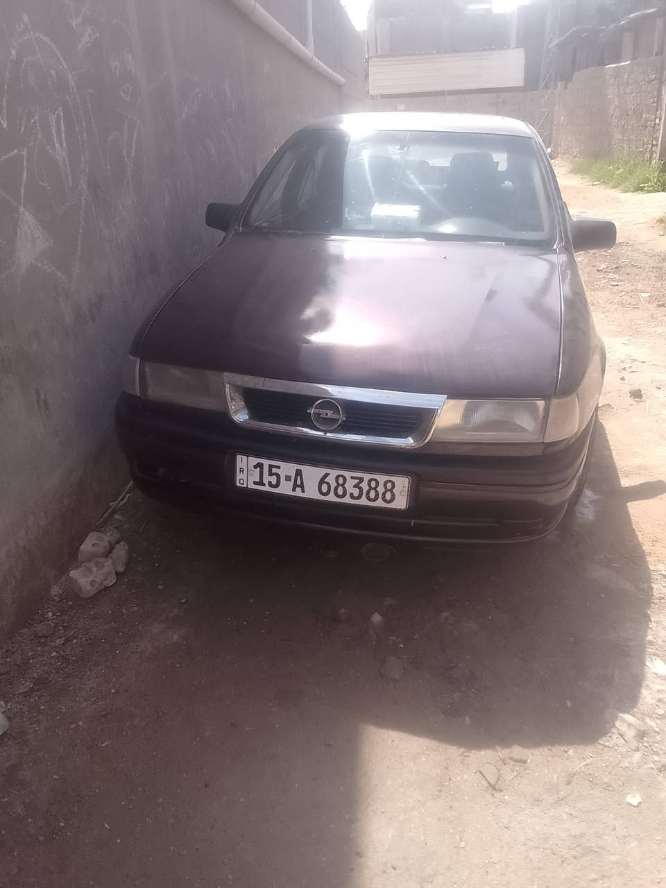 سياره اوبل فيكترا موديل 1800موديل 91رقم انباردولي سنويه 30سعر24عنوان بابل المسيب  ***********
