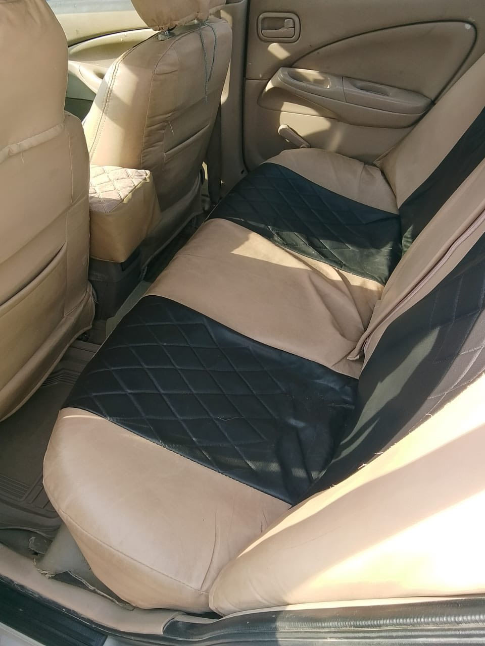 السلام عليكم نيسان موديل 2005كفاله من الصبغ الماكينه بشرط كير تماتيك شرط التحويل والغرامات السعر85. ***********
