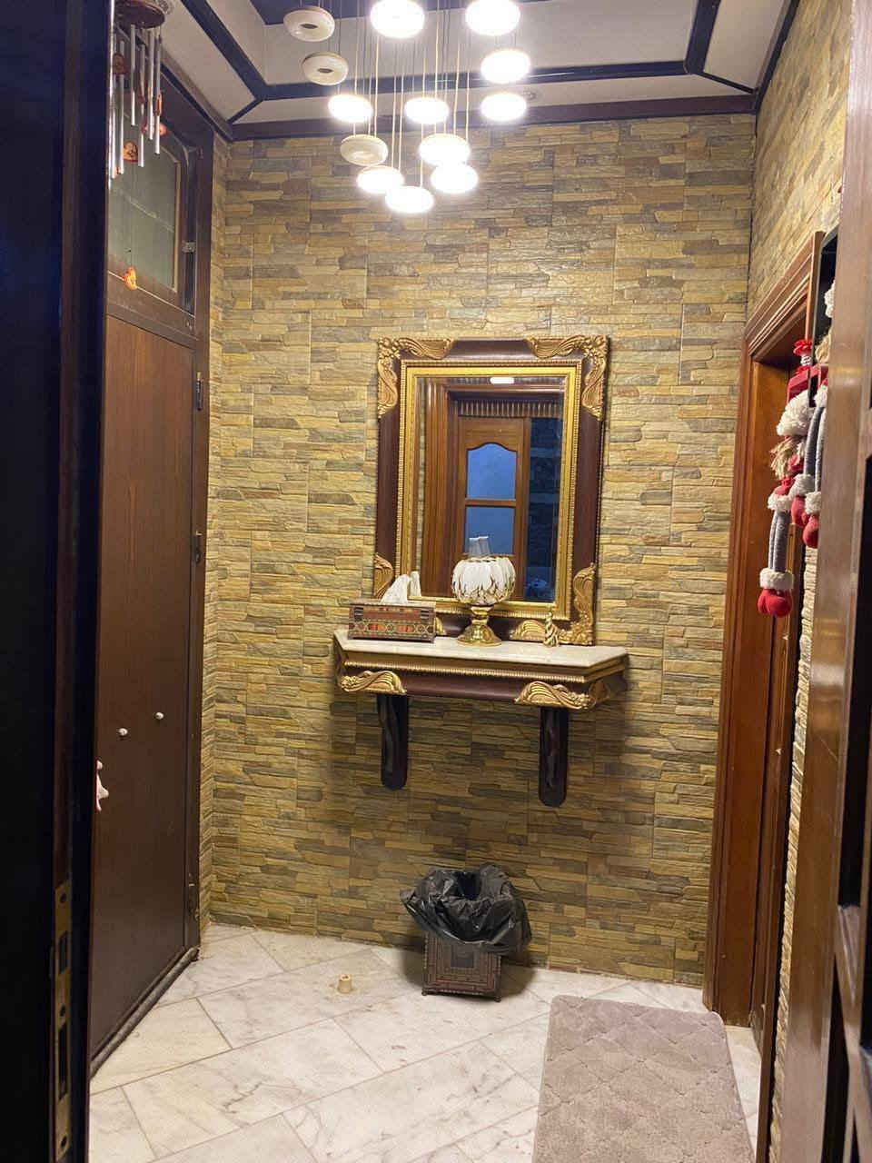 _فرصة استثمارية تجارية راقية جدا .....
بيت للبيع ٣١٢متر vip على الشارع العام التجاري /حي الجامعة
تفاصيل اكثر الاتصال او مراجعة مكتبنا....
***********
