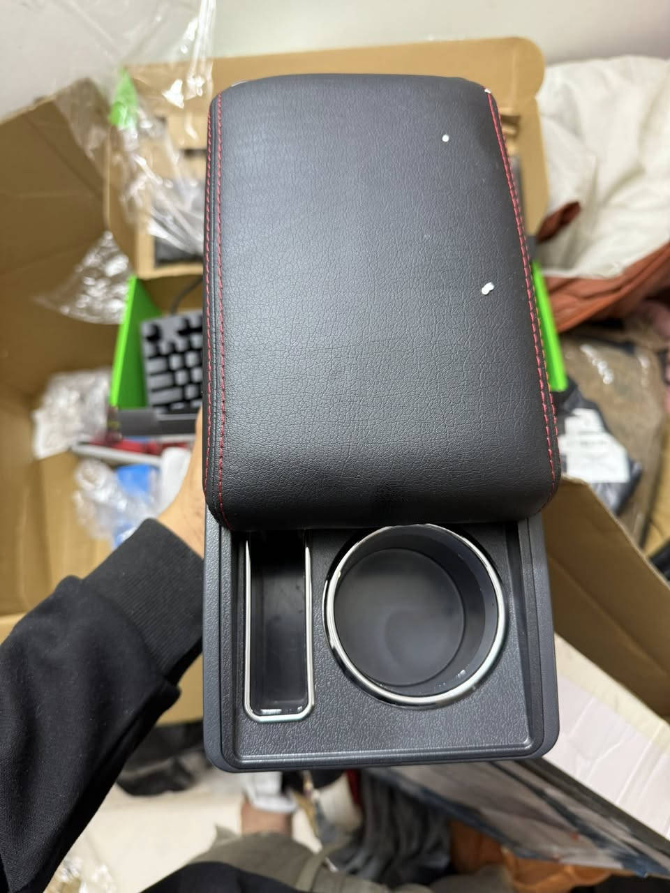 السلام عليكم تجوه مال ايد مال سياره سعره 10الف اكو توصيل جميع محافظات العراق ***********
