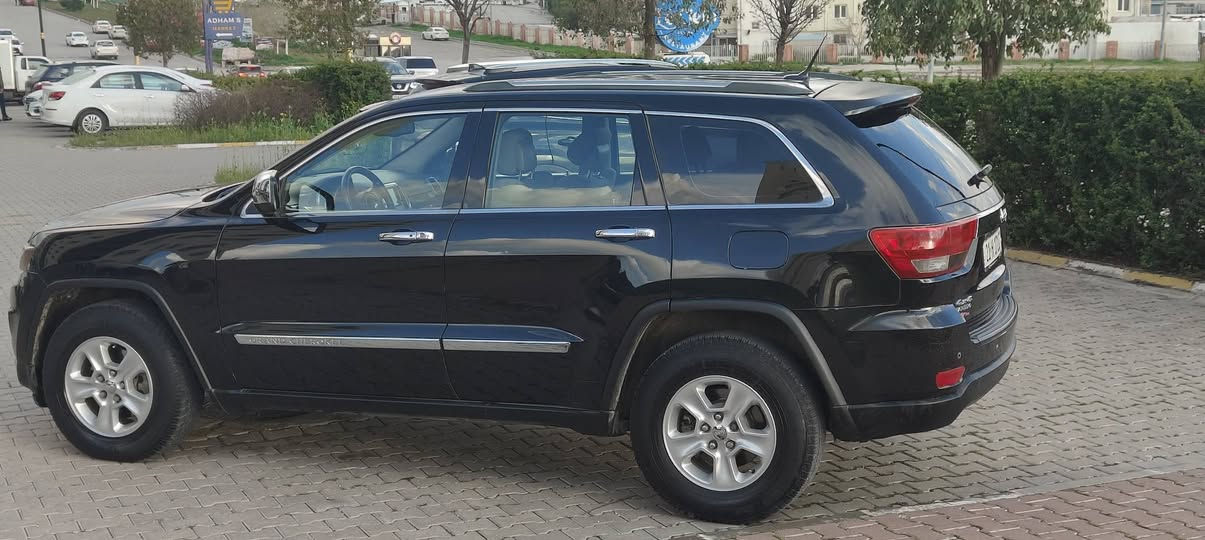 جێب لاریدۆ ٢٠١١ پێش و دوای کراوە بە ٢٠١٦
 ژ.م ***********یان*********** شوێن سلێمانی نرخی١٣٧گەڵا
مکینە3.6خلیجی 4×4
گێڕ و مەکینە بەشەرت
دوو پارچەو نیوی بۆیاخە بێ ناوگرتن بێ لێدراوی ئێرباگی بەشرت
کامل تاغم پێش و دوای تازە داگیراوە هیچ مەسرەفی نیە
کارەبای بەشەرت
سەنەوی نوێیە وکالە و تەحویل وغرامە بەشەرت السليمانية, العراق
