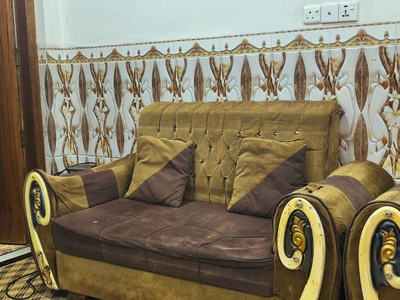 تخم للبيع
عدد 5
2صغار و2 كبار و1 وسط 
السعر 150 الف وبي مجال 
عنوان:  الدغاره، حي العسكري
للتواصل: ***********
