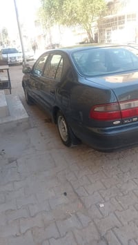 سيارة • نجف