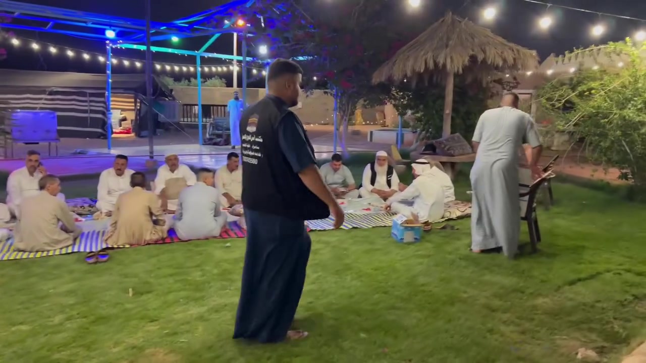🕋 رحلة العمرة المتميزة - مكتب أنس لخدمات الحج والعمرة 🕋
​« خدمة ضيوف الرحمن شرفٌ لنا »
​تعلن شركة ومكتب أنس عن تسيير رحلتها القادمة لزيارة بيت الله الحرام، بخدمات متكاملة تضمن لكم الراحة والسكينة طوال الرحلة.
​🗓️ تفاصيل الرحلة
​تاريخ الانطلاق: 10 / 7
​المقاعد: ⚠️ جداً محدودة! سارع بالحجز ولا تفوت الفرصة.
​✨ مميزات الرحلة والخدمات المقدمة (خدمات ضيف الطريق)
​🛌 المبيت: مبيت مريح ومميز في مزرعة حائل.
​🍽️ الطعام: ثلاث وجبات طعام يومياً بنظام مميز ونظيف.
​🎁 الهدايا والملحقات: حقائب (جناط) + إحرامات لكل معتمر.
​☕ ضيافة الطريق: ضيافة متكاملة ومستمرة طوال طريق الرحلة لتوفير أعلى درجات الراحة.
​📞 للحجز والاستفسار
​المقاعد تنفد سريعاً، تواصل معنا الآن عبر الأرقام التالية:
​الرقم الأول: ***********
​الرقم الثاني: ***********
​نتشرف بخدمتكم وتوفير أفضل الأجواء الإيمانية لكم.
