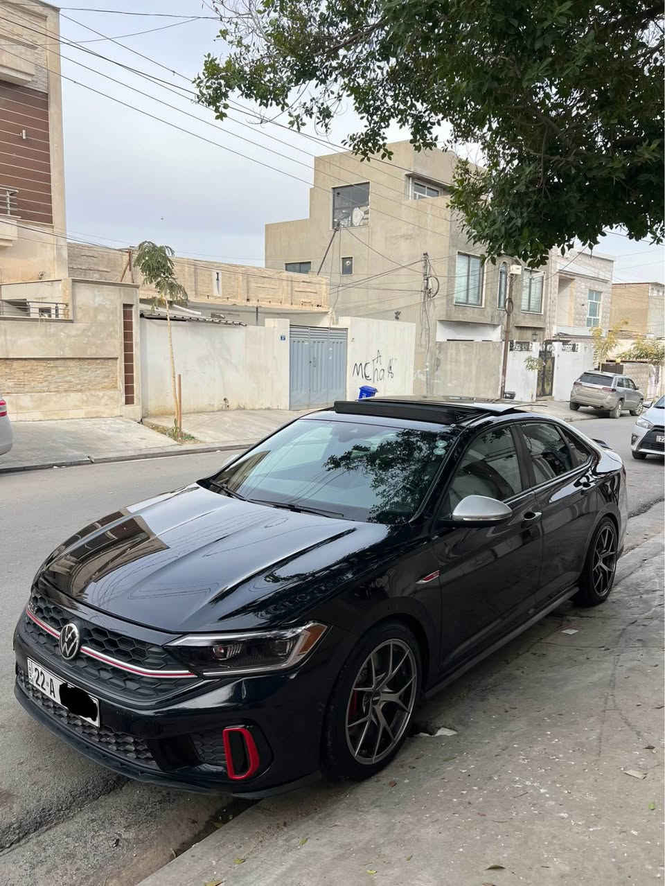 جیتە gli 2022 ڕەش کلین بەبێ سبوغ 
قەپات مواسەفات ئەوتۆبان 
پانۆڕاما  کوشین سارد کوشین گەرم کوشین خەزنو کارەبا 
شارجی  مۆبایل شاشە گەورە سوکان هیتەر 
ویلی ڕەیسی لەسەرە 
سەیارەکە ٥ ماپی لەسەرە 💀🚀 
شوتەی سپۆڕتی لەسەرە 
کولەری لۆ بەسترایە 
داون پایپی لەسەرە 
قوەتێکی خەیاڵی هەیە 
یەک دیناری نەقس نییە 
بێ مەسروف   یەک قەترە سبوغیشی نییە بێ پارچە گۆڕان بێ دەعم بێ ئێرباگ  بێ ژۆرێ شوشەیە ماشااللە 
تکایە ئەوەی موشتەریە تەلەفۆن بکات 
سیارە gli کلین بدون سبغ بدون ئیرباگ بدون دواخل 
مودیل ٢٠٢٢ 
داون پایپ 
شوتە سپورت 
کولەر 
٥ ماپ 
اوتۆبان قپات مواسەفات 
*********** أربيل, العراق
