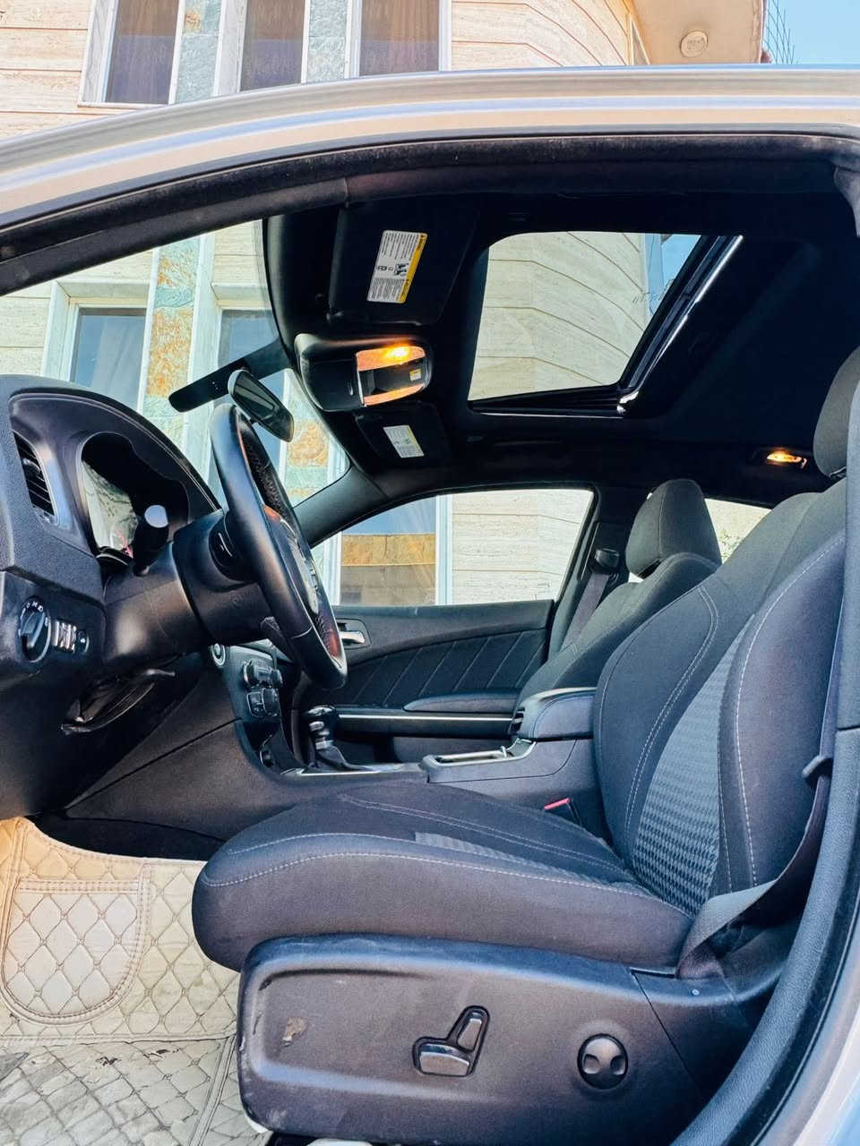 السلام عليكم
جارجر للبيع موديل ٢٠٢٣ 
حادثها بنيد
السعر ٢٤٥
***********
