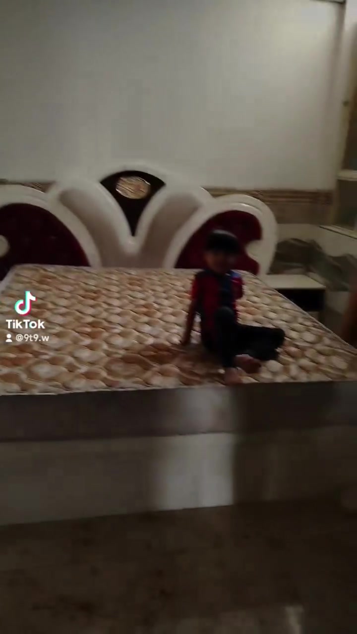 سلام عليكم من رخصت صاحب الكروب جزء من أعمالي
شد وفتح الغرف التركيه
والماليزيه والنجاره مع الكاونتر
 الخشب والمكتبه التركيه
رقمي ***********
      ***********
بآدارت حسين الجبوري
