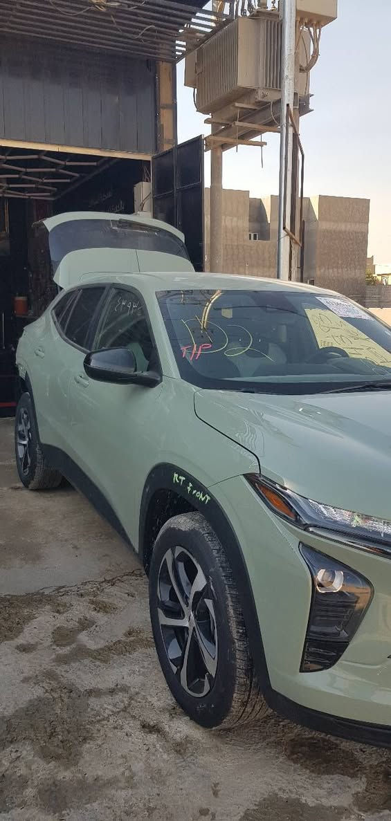 #تراكس_موديل_24_فئة_Rs
الون فستقي اخضر  مواصفاتها معروفه  .. حادثها فبق جنطه وشبر بنيد وكلها راجعه عالبارد .. ماشيه ( 30 تقريبا ) فحص موقت السعر ( 140 ) وبيها مجال ..مكان بابل الحله
***********
