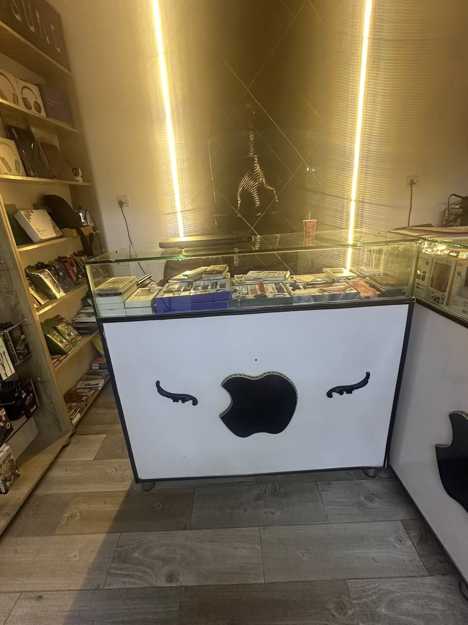 للبيع مكاني الاعضمية ***********
