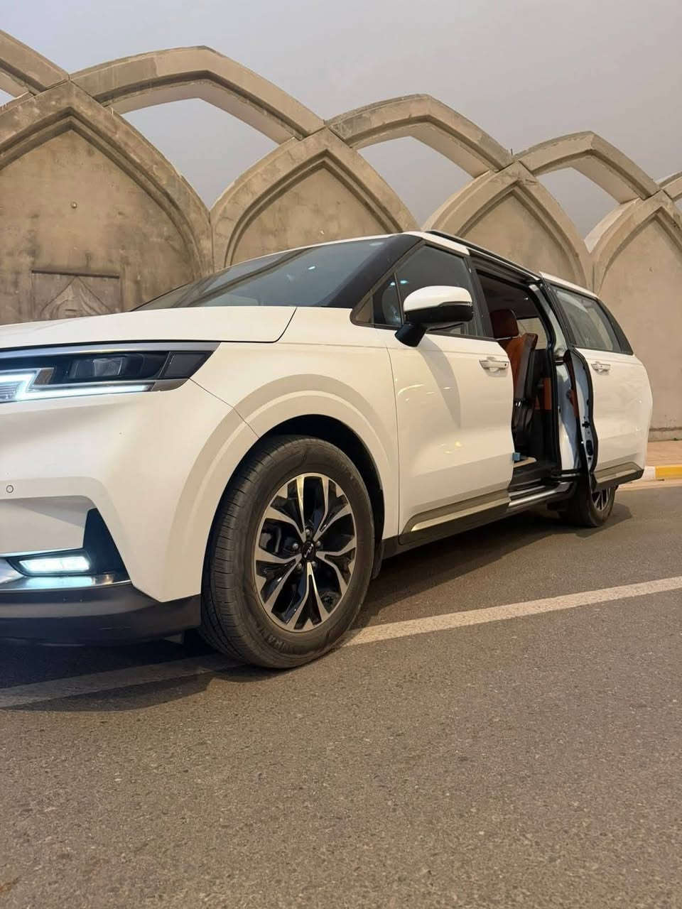 خليجي برستيج فول مواضفات كفاله
تدفأه تبريد كشنات واير لس 3 وضعيات قياده تبريد مركزي تحكم تبريد امامي وخلفي ويل كروم حجم الاطار 18 كشنات جلد داخل قرميد تحكم ستيرن تحكم كشنات كهرباء جنطه وبيبان كهربائية سلايد رقم اربيل بأسمي تحويل بيومها كاميرا حساسات امامي خلفي رادار جوانب
فتحتين ماشيه 42km السياره ؏ وضع الشركه مري شفط محرك 3500
السعر خاص
رقم راعيها
***********
