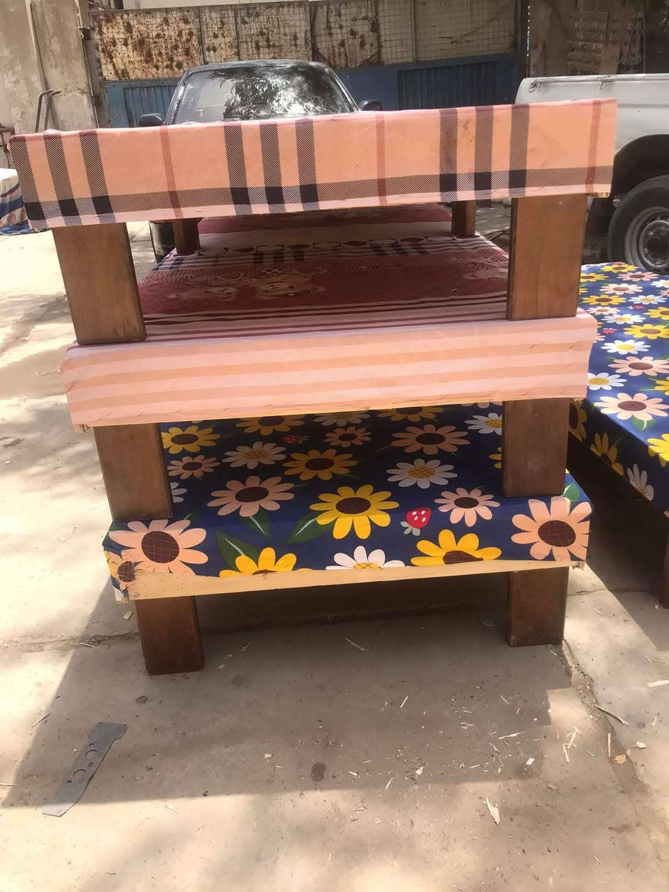 صوميات نفر جدد تفصال تتحمل وزن وزن السعر 35 واصل *********** واتساب
