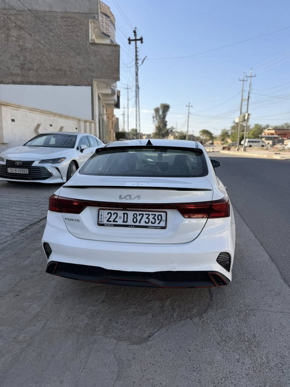 كيا فورتي ٢٠٢٣  
رقم اربيل الجديد
ماشية ٦٨
بدون شاصي 
ايرباك بردة فقط
محرك ٢٠٠٠ دوش بلادي
صور الحادث مرفقة ، واكو بارد باب سائق صوره مرفقة 
اتصال او واتساب 
***********
