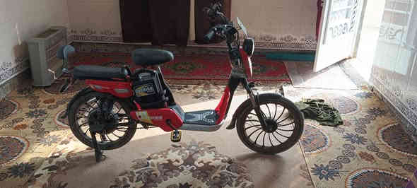 سلام عليكم دراجه شحن للبيع نضيف وشغال نقص شاحنه فقط سعر 200 بيه مجال لشراي مكاني بابل محاويل قرب صيطرت الاذار شراي اتصل بيك خير ودلل ***********
