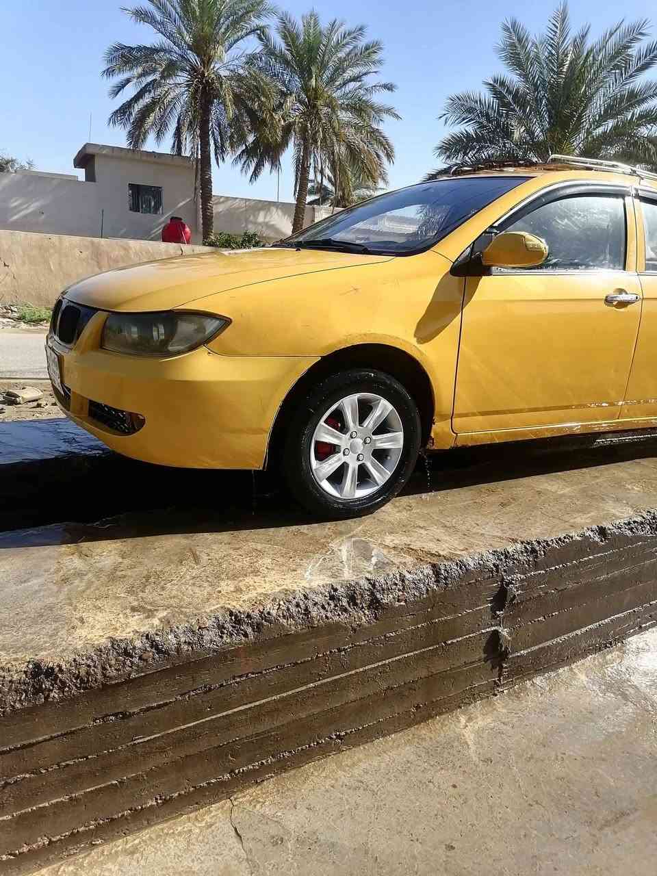 السلام عليكم
ليفان 620 موديل 2011 بدون فتحه 

رقم بغداد سنويه ل28 باسمي 

تبريد شغال 
سعره 38 وبيه مجال

***********
