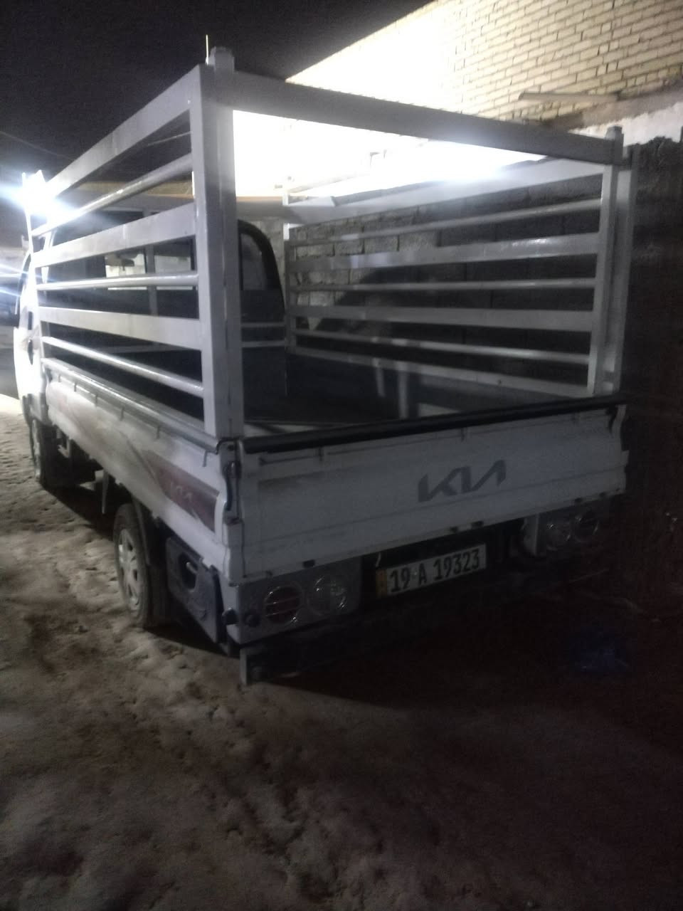 على بركة الله كيا بنكو ٢٧٠٠ موديل ٢٠٢٠ سونارها موجود بالمنشور اقتنع وخابر وتدلل السياره بسمي سنوستوها مجدد رقم بكربله جديد السعر ١٣٠ وبيها مجال للإستفسار الاتصال *********** مكان سياره كربلاء طوريج
